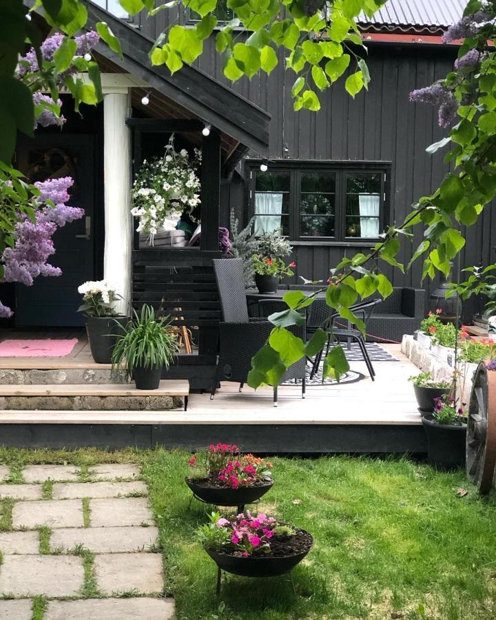 Stabbur Steinbekken, Back To Basic Primitive Overnight Eidsvoll 外观 照片